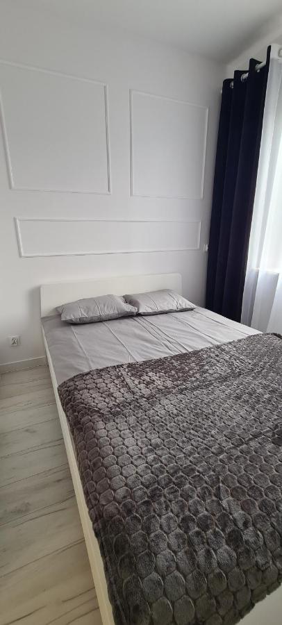 44 - Apartamenty Siedlce - Nowy Apartament W Centrum Przy Ul Czerwonego Krzyza Kültér fotó