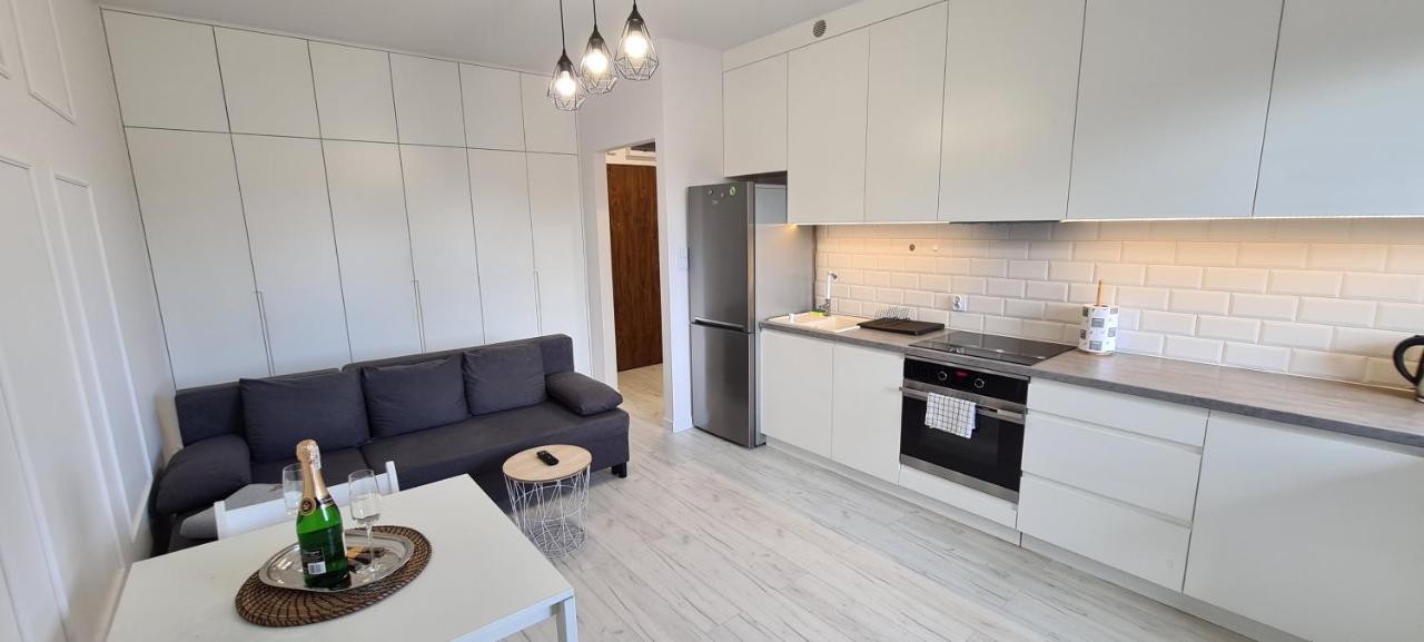 44 - Apartamenty Siedlce - Nowy Apartament W Centrum Przy Ul Czerwonego Krzyza Kültér fotó