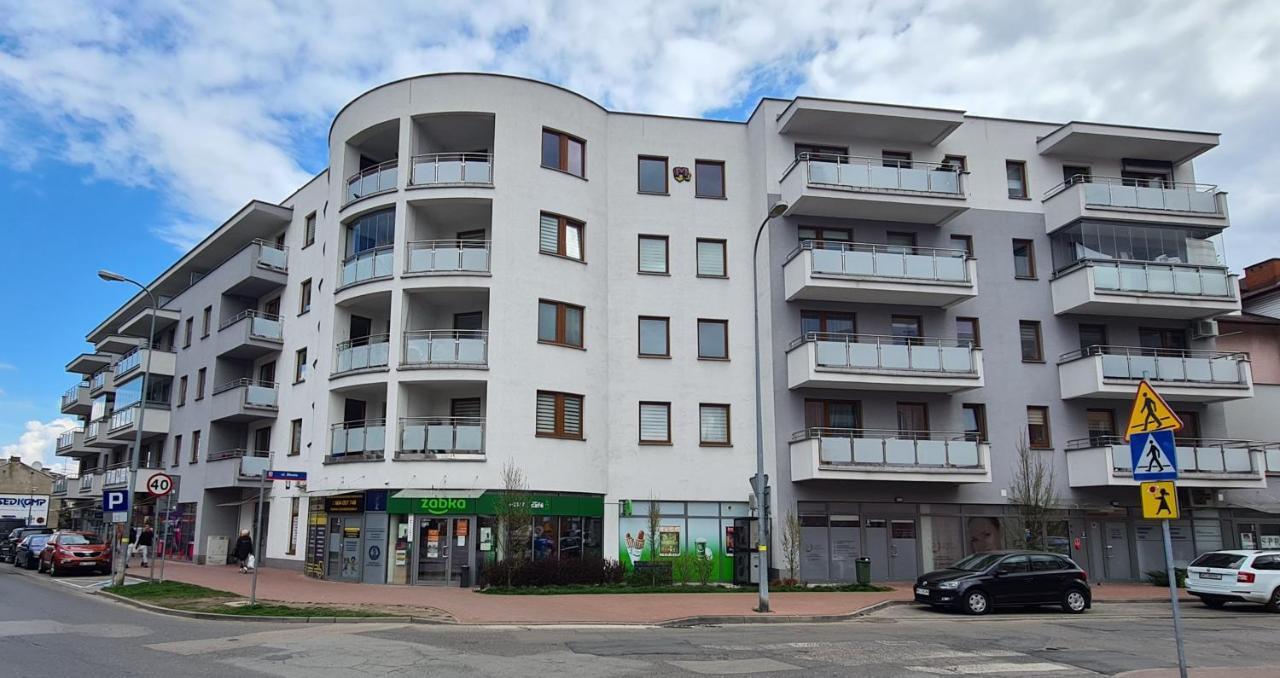 44 - Apartamenty Siedlce - Nowy Apartament W Centrum Przy Ul Czerwonego Krzyza Kültér fotó
